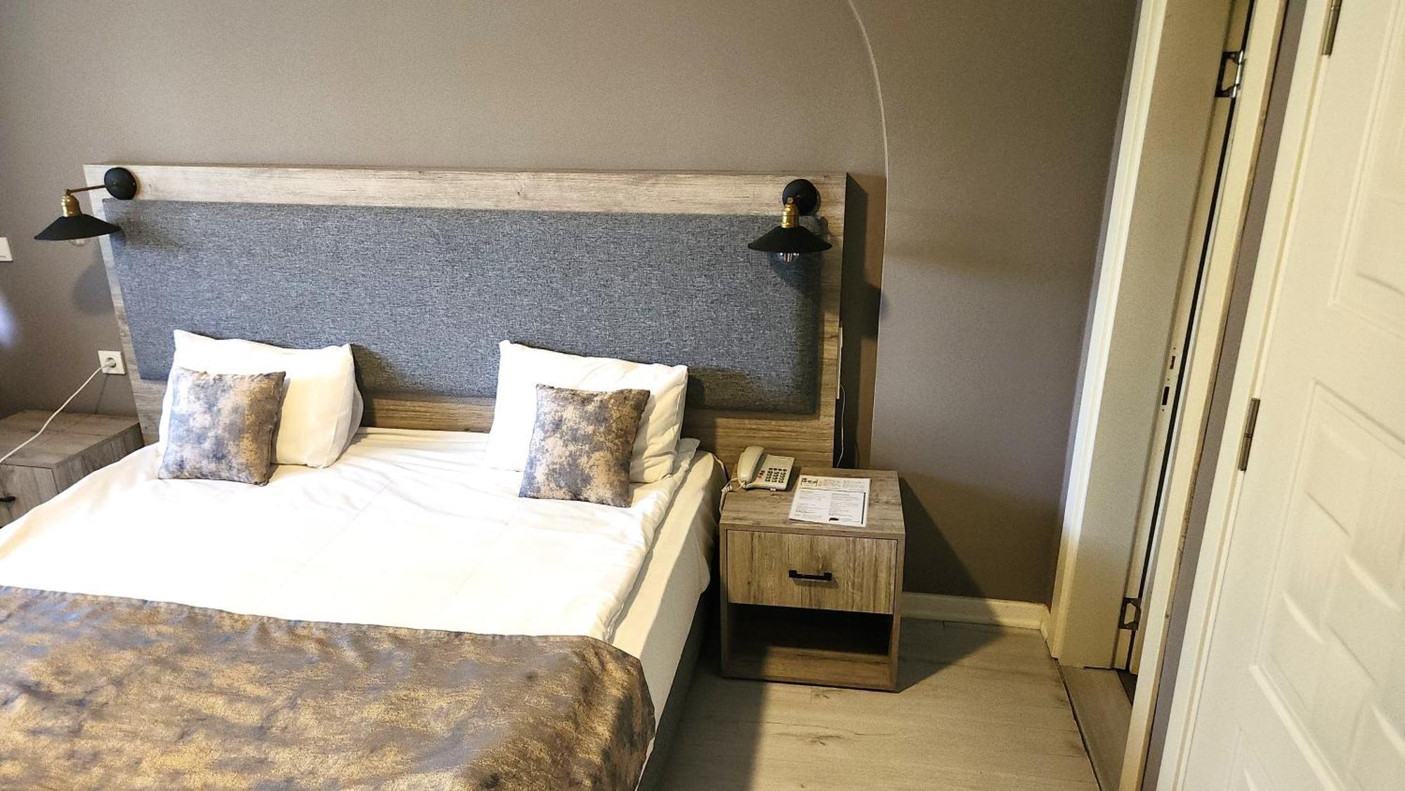 Hbs Boutique Hotel&restaurant Hotel *