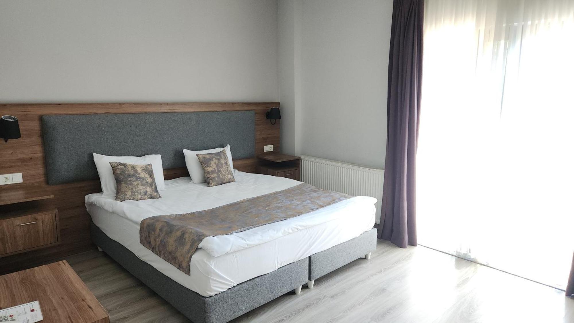 Hbs Boutique Hotel&restaurant