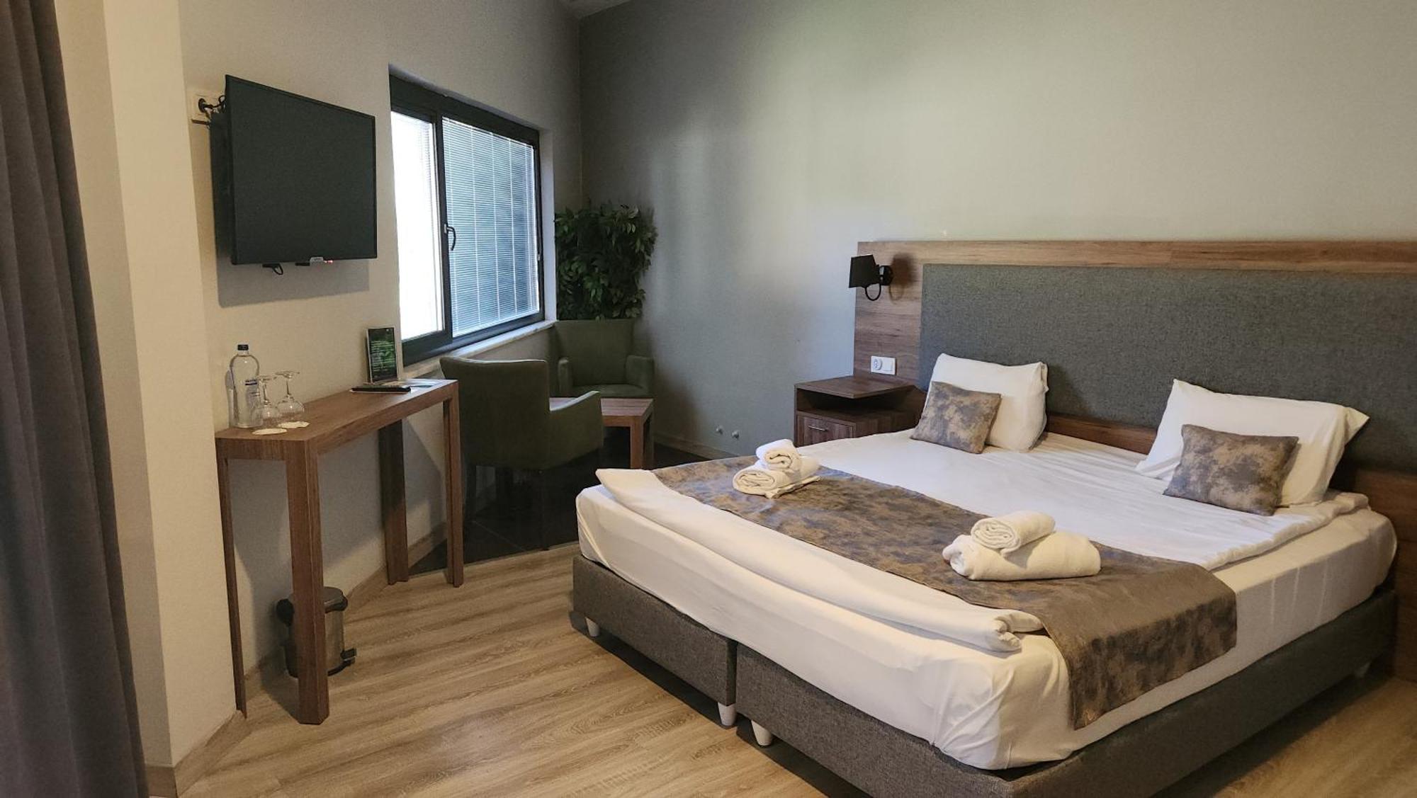 Hbs Boutique Hotel&restaurant *